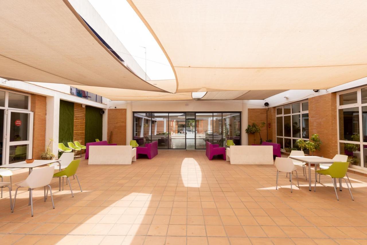 Albergue Inturjoven Sevilla Exterior foto