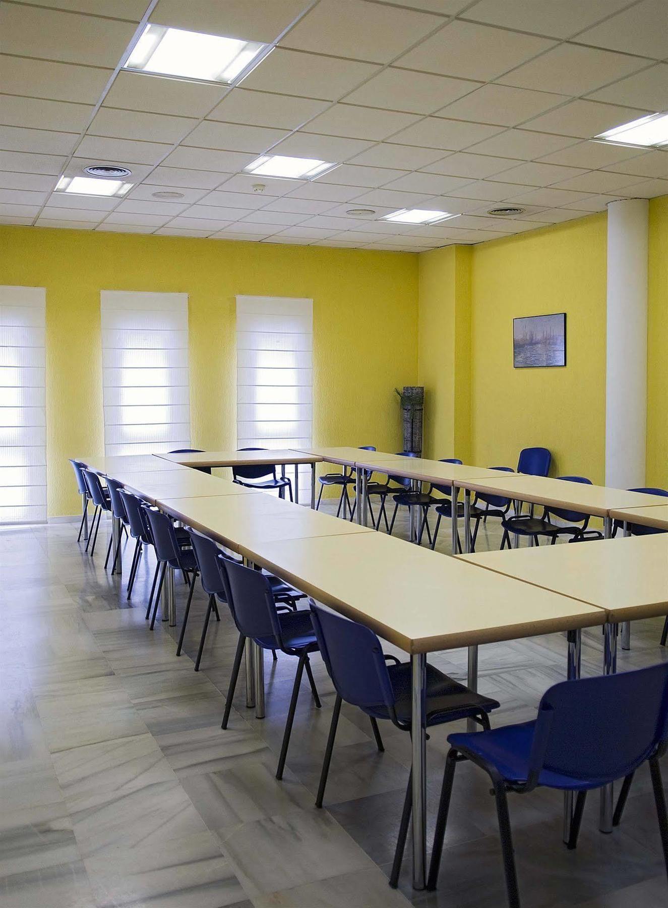 Albergue Inturjoven Sevilla Exterior foto
